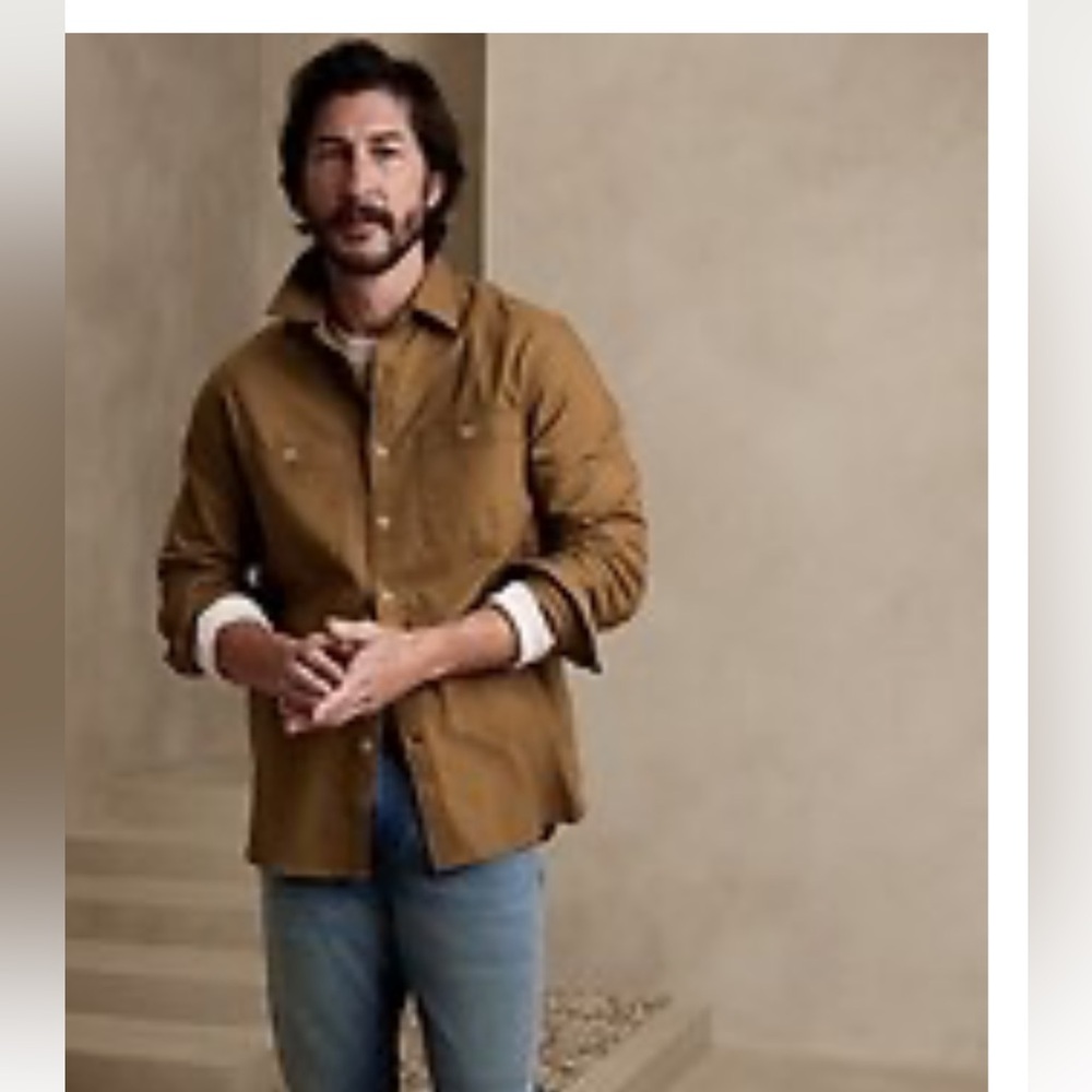 New!! Banana Republic brown textured shirt